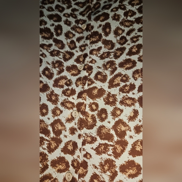 LA REDOUTE R edition leopard print button up blouse. Size 8 - Picture 5 of 7